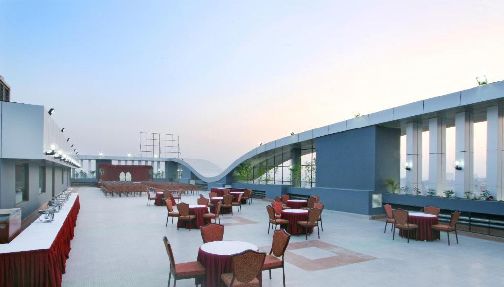 Pimpri-Chinchwad Ambience Executive酒店 设施 照片
